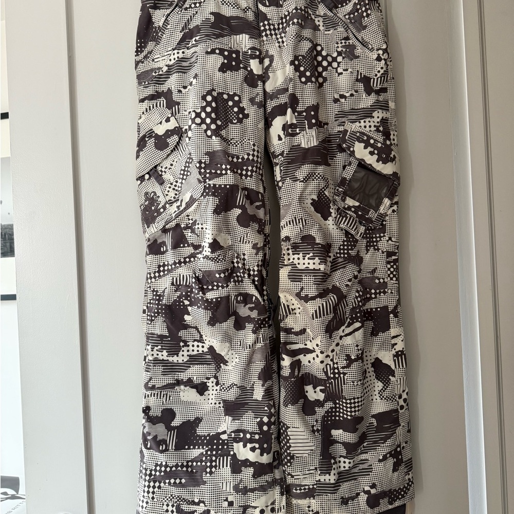 Burton Camouflage Snowboard Ski Pants